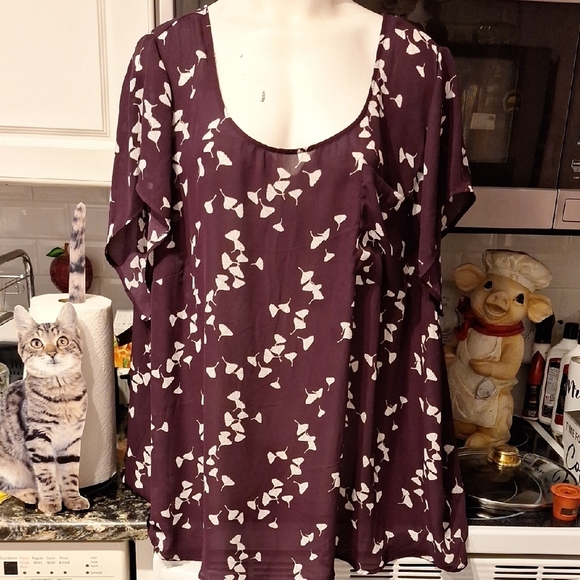 l Women's Purple Top with White Pattern Size 5X - Picture 1 of 5